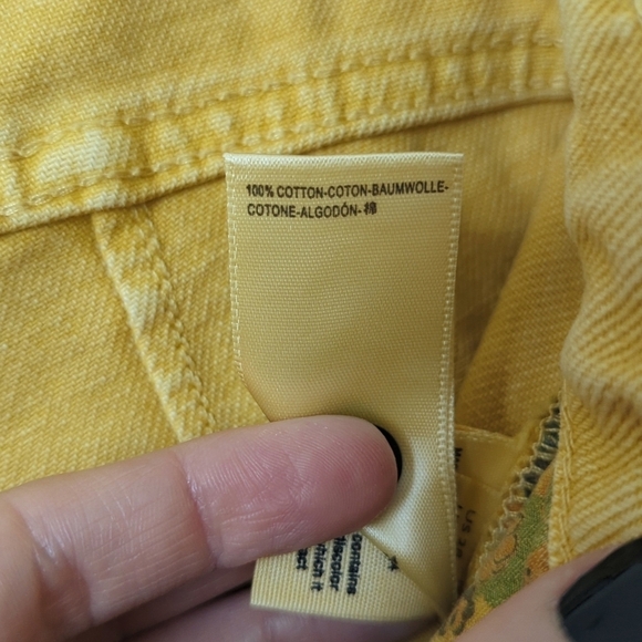 We The Free Anytime Anywhere Crvy Distressed High Waisted Cuffed Jean Shorts 28 - Picture 5 of 12